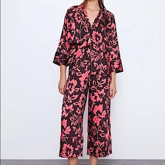 Zara Matching Set 2 Piece Pants & Top • BLOGGER FAVORITE • NEW WITH TAGS • - Picture 1 of 15